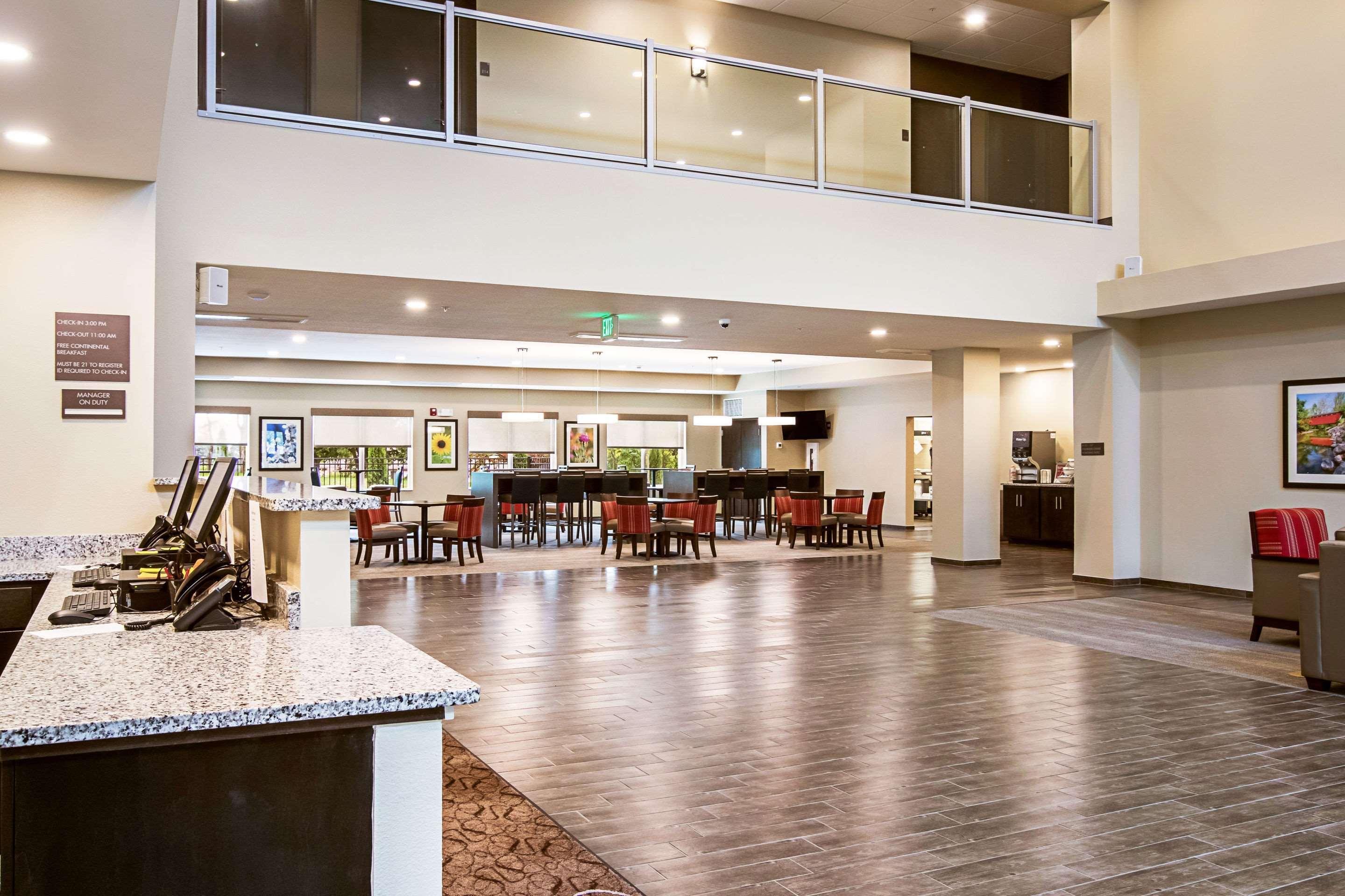 Comfort Suites Wooster Near University Campus Exterior photo