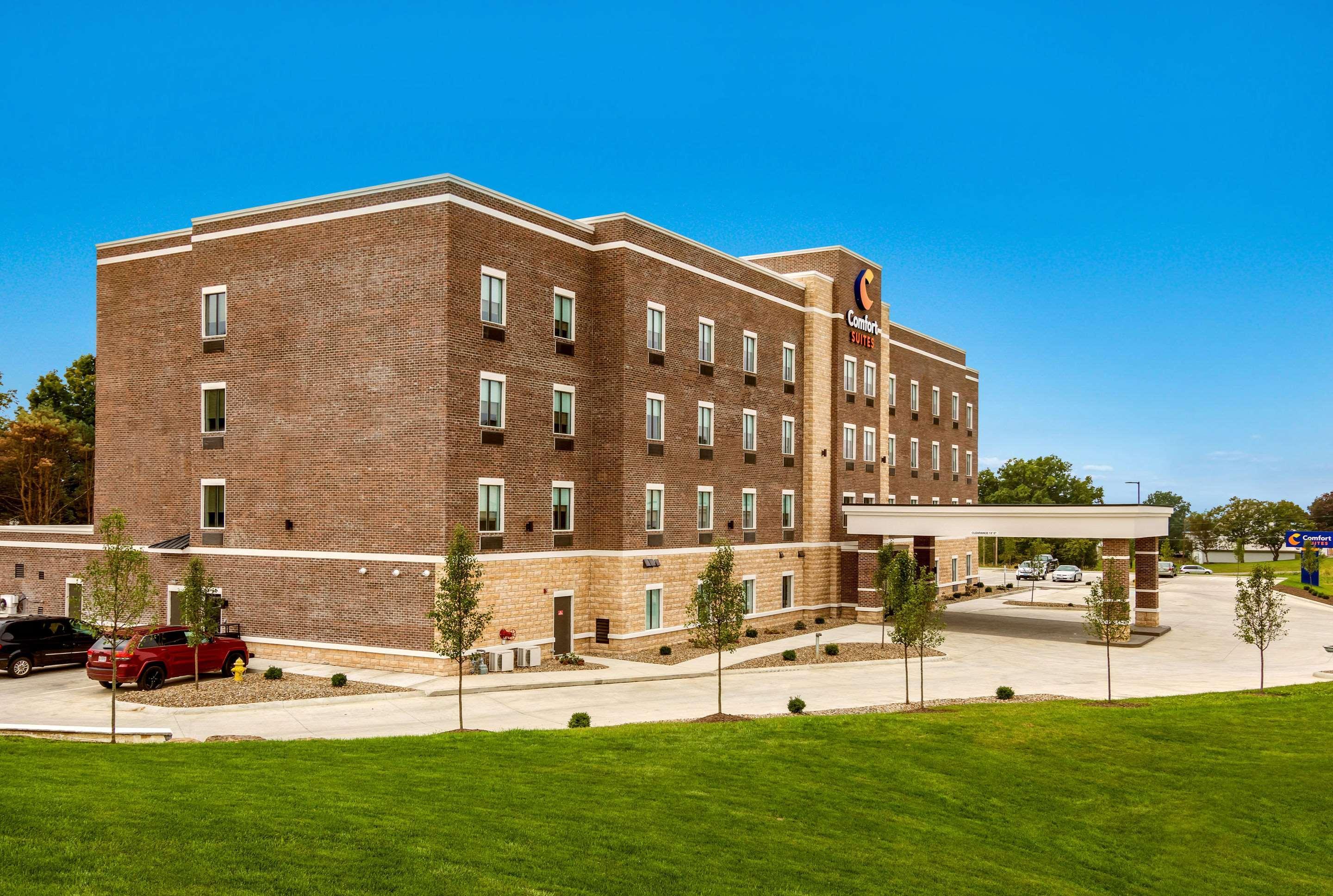 Comfort Suites Wooster Near University Campus Exterior photo